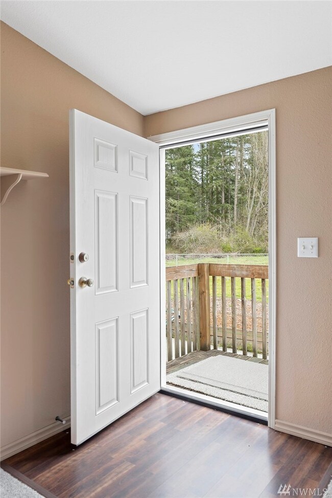 9015 Lakewood Rd, Stanwood, WA 98292 - photo 4