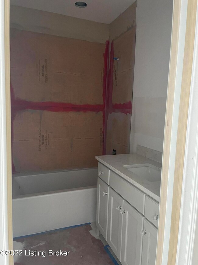 3785EDB0-0E67-4293-9C56-35E859EFE2FB