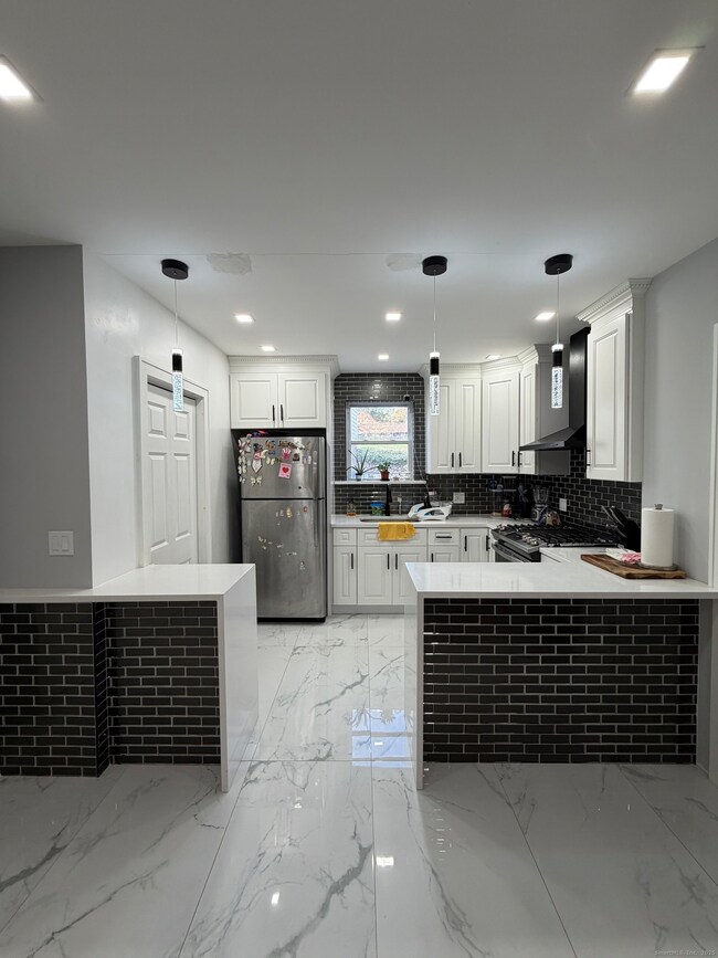 2964 State St unit 1, Hamden, CT 06517 - photo 5