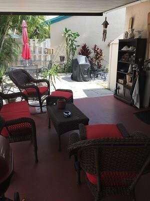 611 Mulberry Ln, Davie, FL 33325 - photo 6