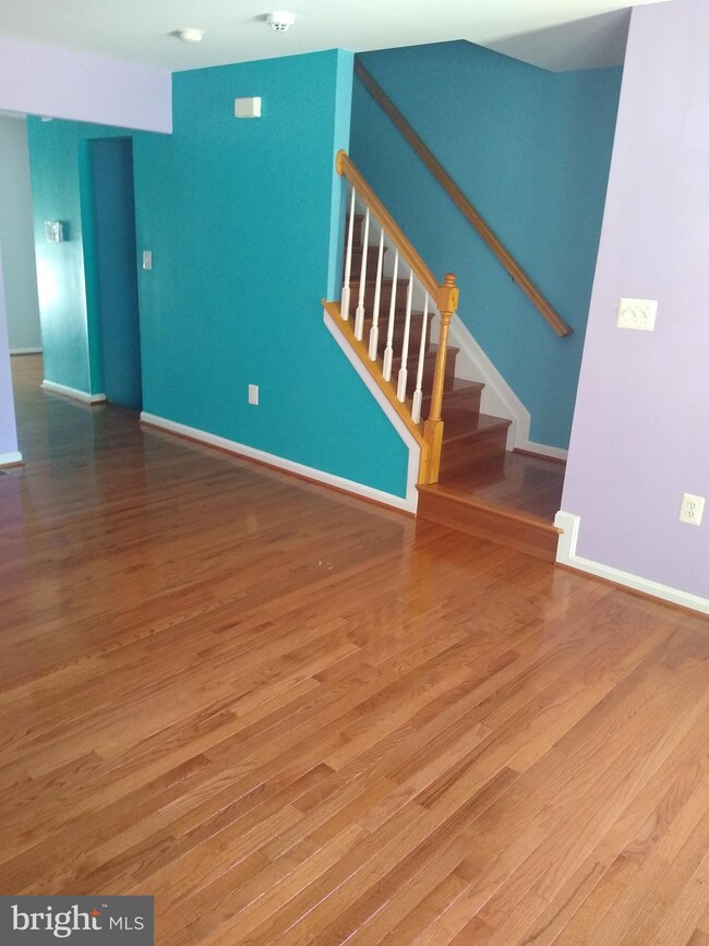 5608 Fishermens Ct, Clinton, MD 20735 - photo 4