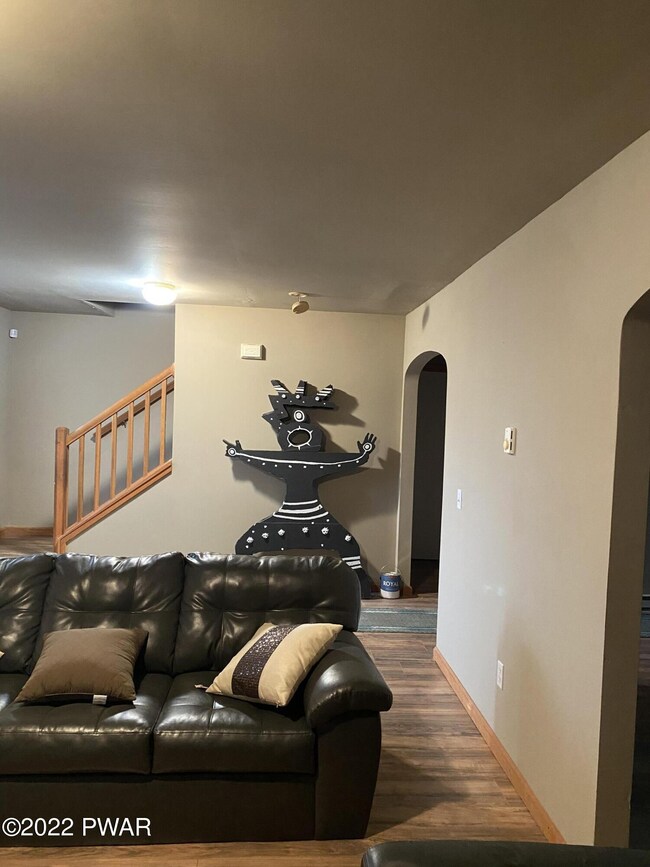 118 Murphy Cir, Bushkill, PA 18324 - photo 6