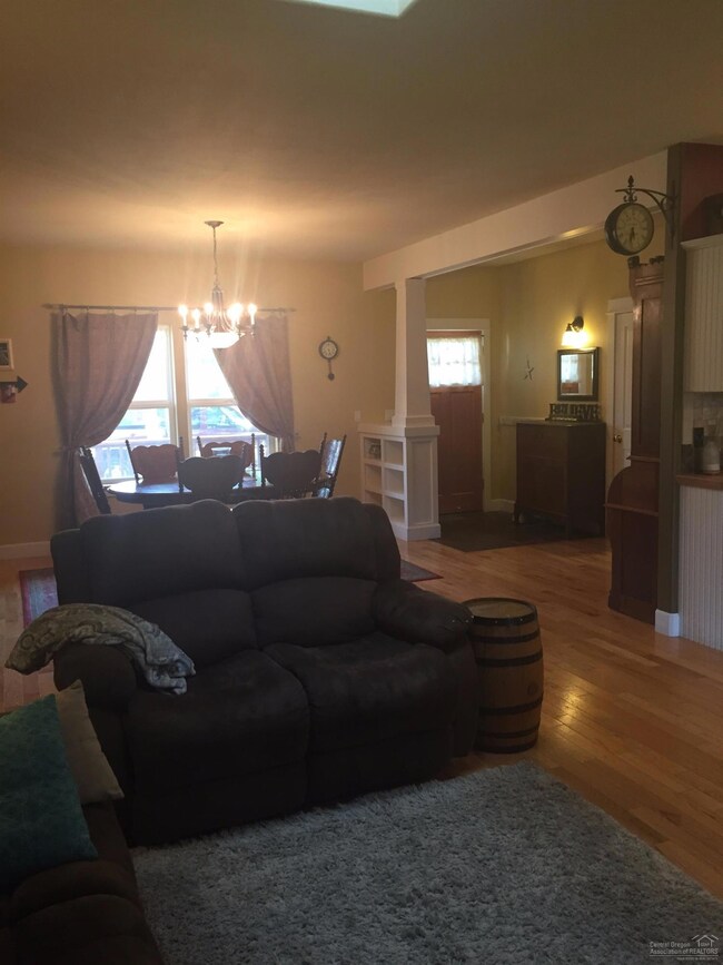 20680 Jayhawk Ln, Bend, OR 97702 - photo 7