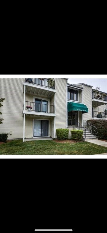 11 Silver Hill Ln unit 5, Natick, MA 01760 - photo 2