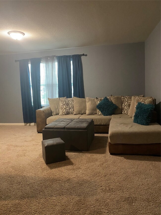 10814 Spring Brook Pass Dr, Humble, TX 77396 - photo 3