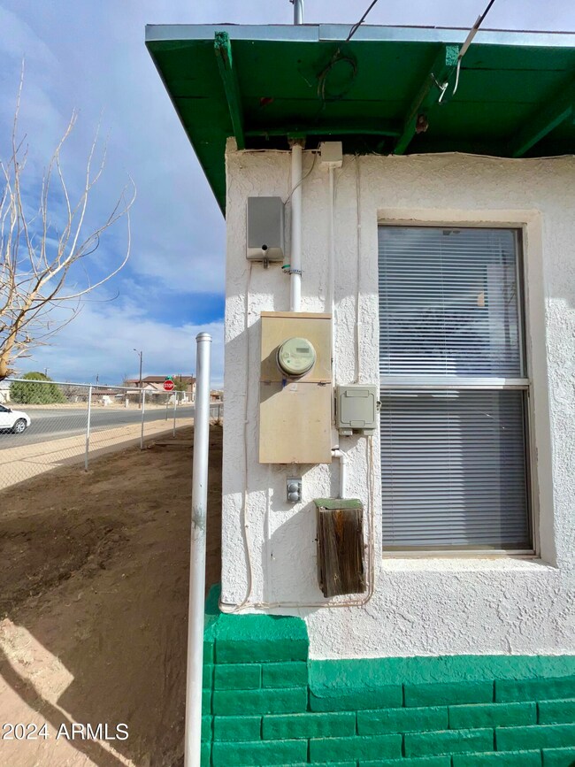 1542 N F Ave, Douglas, AZ 85607 - photo 6