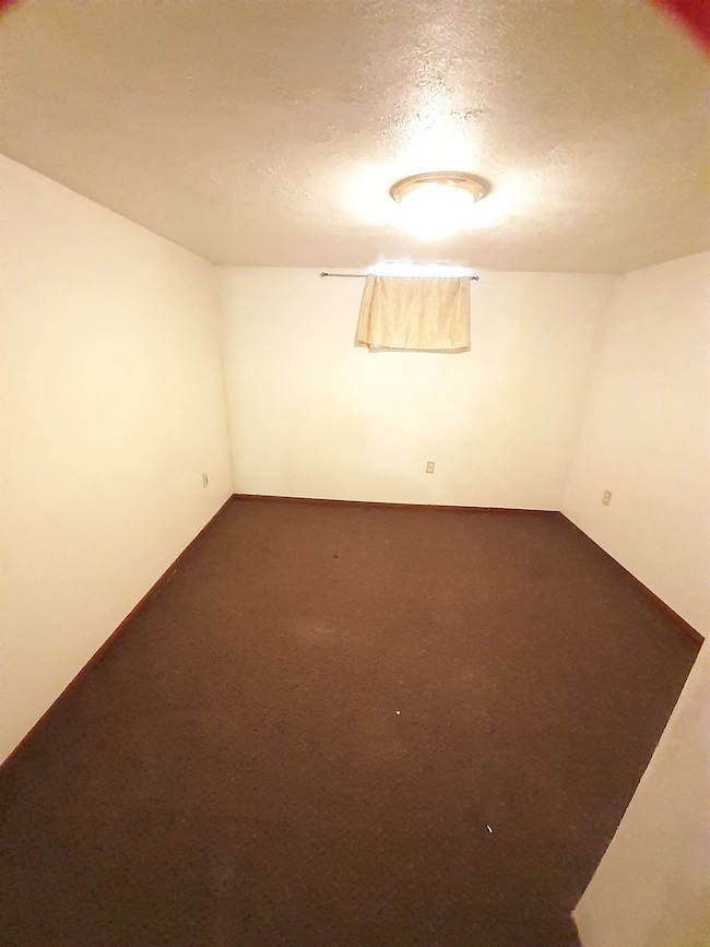 2332 Pleasant Plain Ave, Elkhart, IN 46517 - photo 6