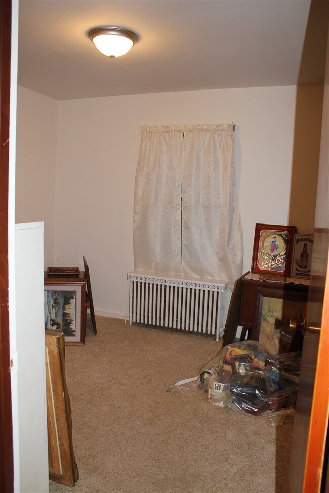 911 W Walnut St, Portland, IN 47371 - photo 7