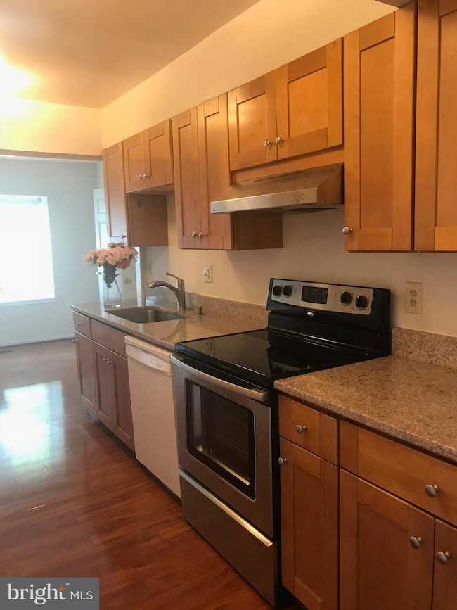 10271 Arizona Cir, Bethesda, MD 20817 - photo 5