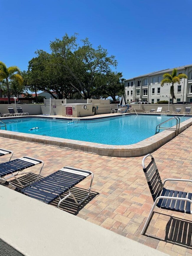 2700 Bayshore Blvd unit 2308, Dunedin, FL 34698 - photo 4