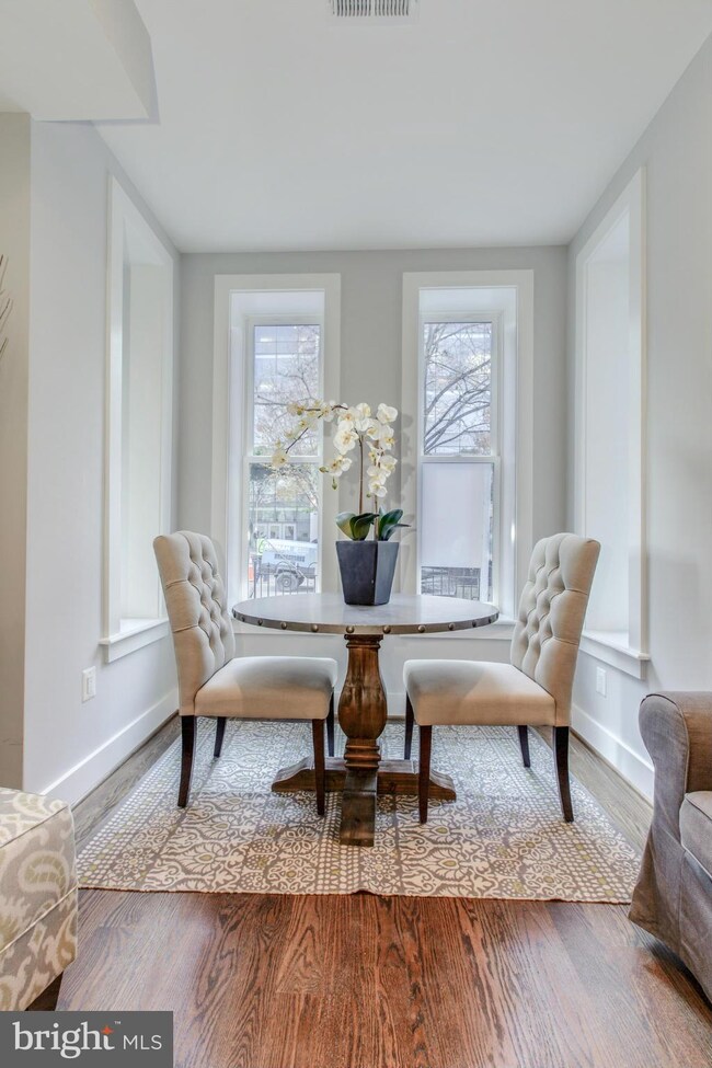 611 2nd St NE unit 2, Washington, DC 20002 - photo 2