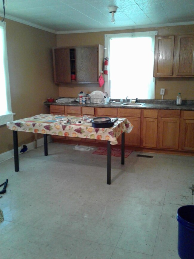 1486 Anthony Rd 12