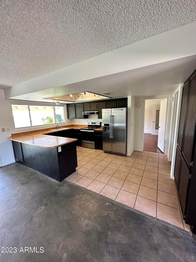 2939 E Wagoner Rd, Phoenix, AZ 85032 - photo 6