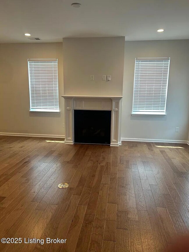 3022 Taylor Cove Dr, Louisville, KY 40220 - photo 5