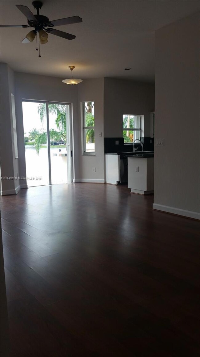 11000 NW 73rd St, Doral, FL 33178 - photo 7