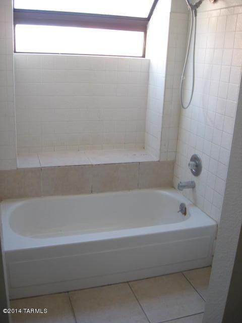 bathroom2 tub & shower