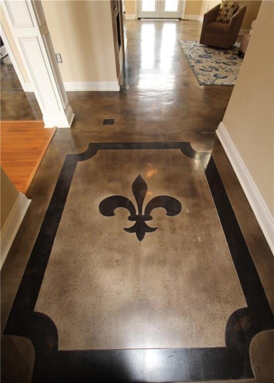 Beautiful Fleur de Lis in Foyer