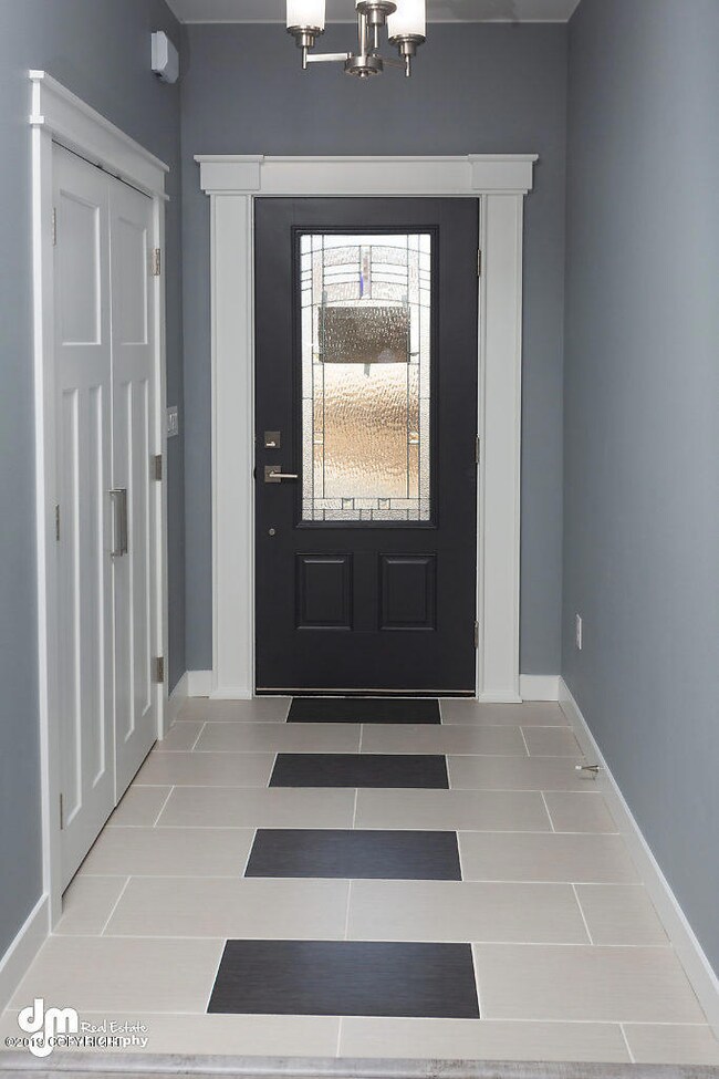 Front Entry_DMD_3102-SMALL