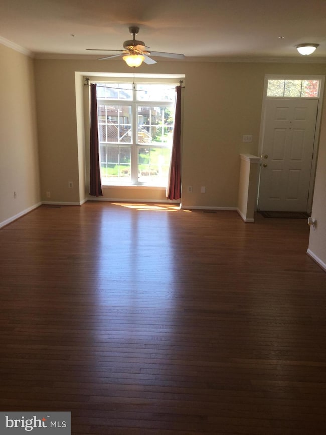 2512 Short Putt Ct, Crofton, MD 21114 - photo 4