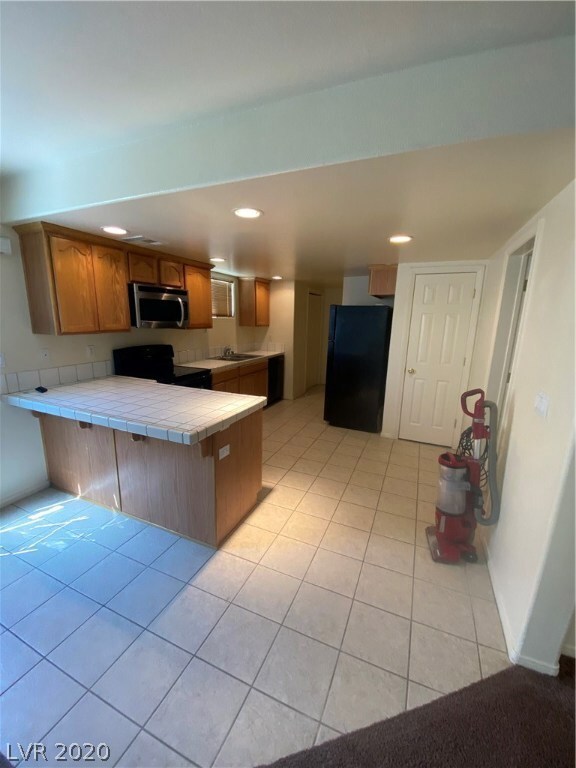 415 Erin St unit A, Pahrump, NV 89048 - photo 5