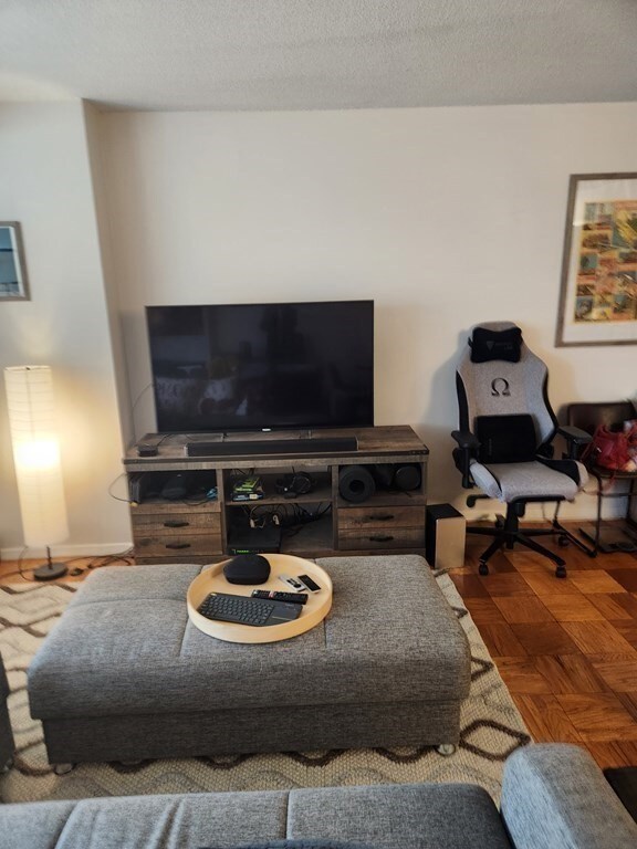 Hawthorne Place Condominium unit 6L, Boston, MA 02114 - photo 3