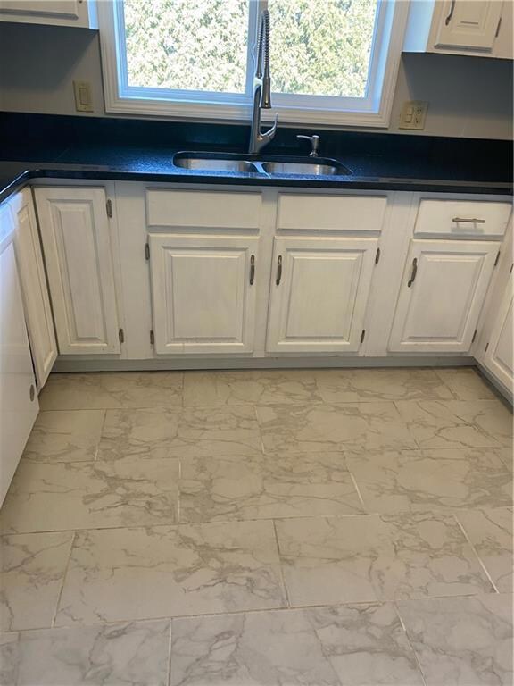 9 Udell St unit 2, Providence, RI 02904 - photo 2