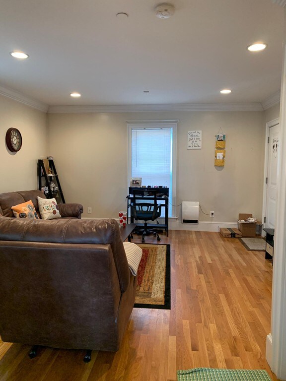 11 Salem St unit D, Woburn, MA 01801 - photo 2