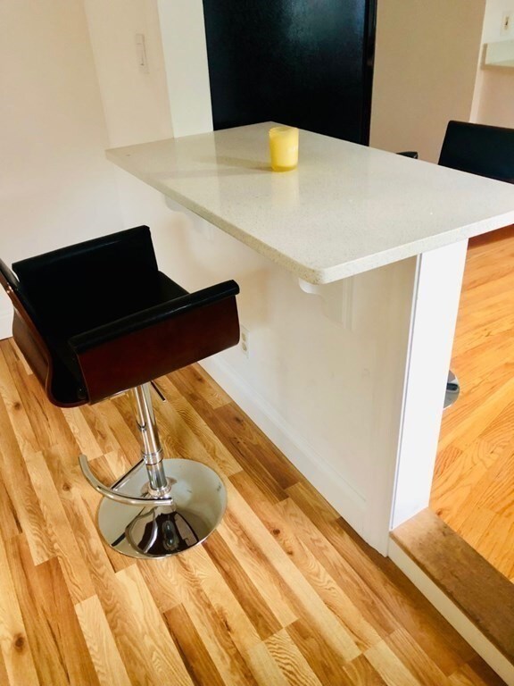 27 Leicester Rd unit B, Marblehead, MA 01945 - photo 4