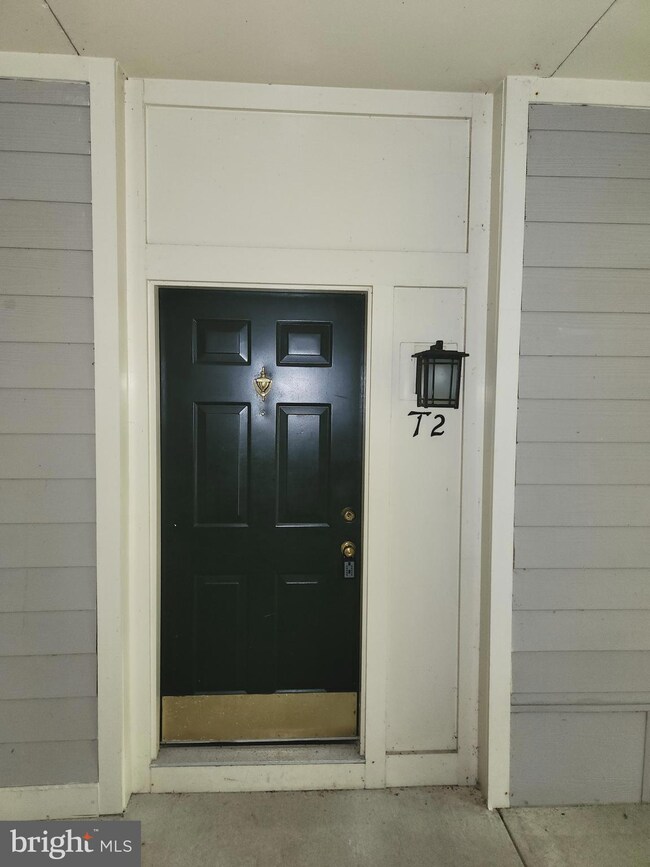 131 Timberbrook Ln unit T2, Gaithersburg, MD 20878 - photo 2