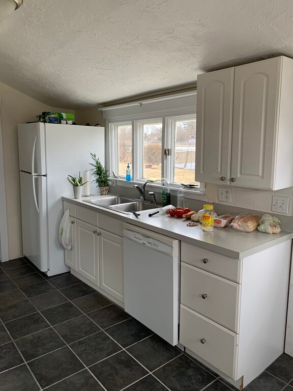 70 Chauncy St, South Weymouth, MA 02190 - photo 2