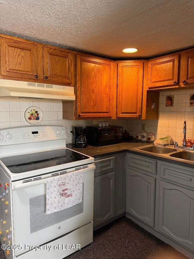 806 kitchen