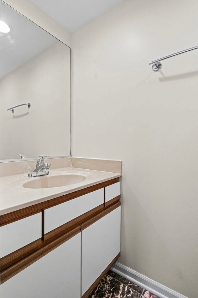 1725 Pickwick Ln unit 1725, Glenview, IL 60026 - photo 5