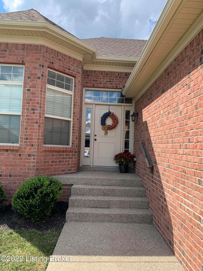 213 Autumn Way, Mount Washington, KY 40047 - photo 2