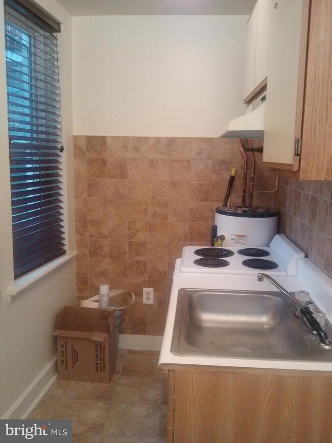 820 E Baltimore St unit 3, Baltimore, MD 21202 - photo 6