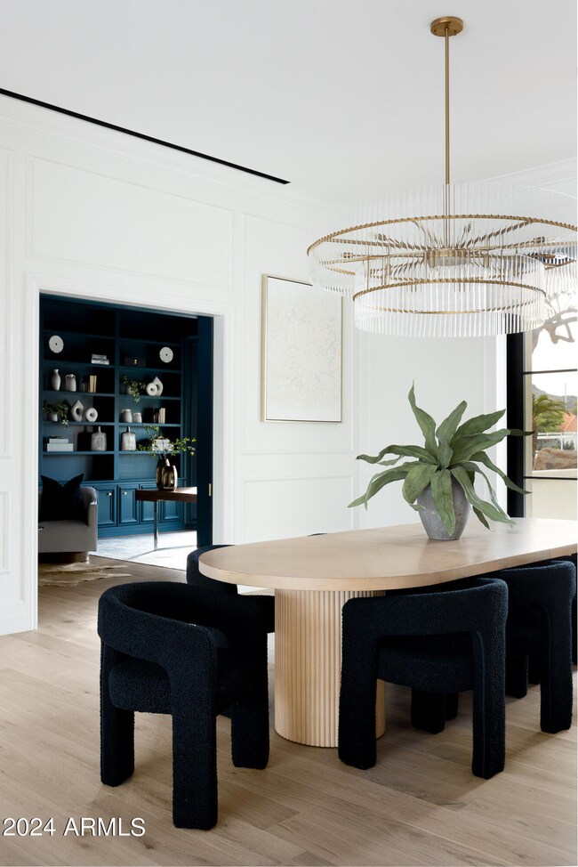 Dining Details