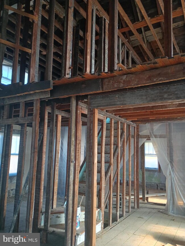 512 Louisiana Ave, Cumberland, MD 21502 - photo 3