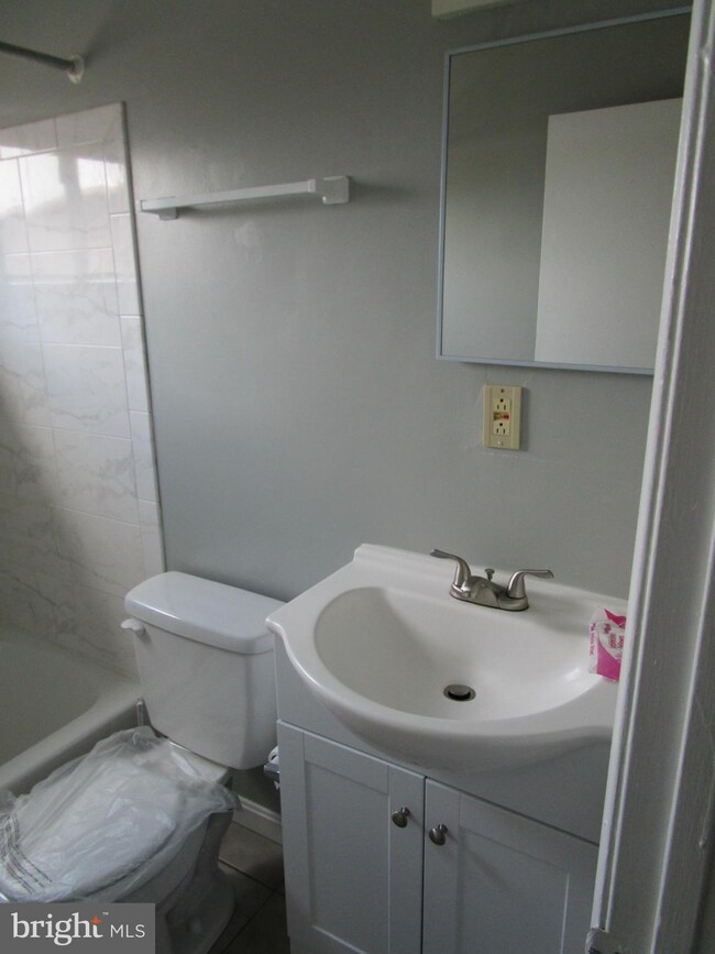 5534 Karen Elaine Dr unit 1745, New Carrollton, MD 20784 - photo 7