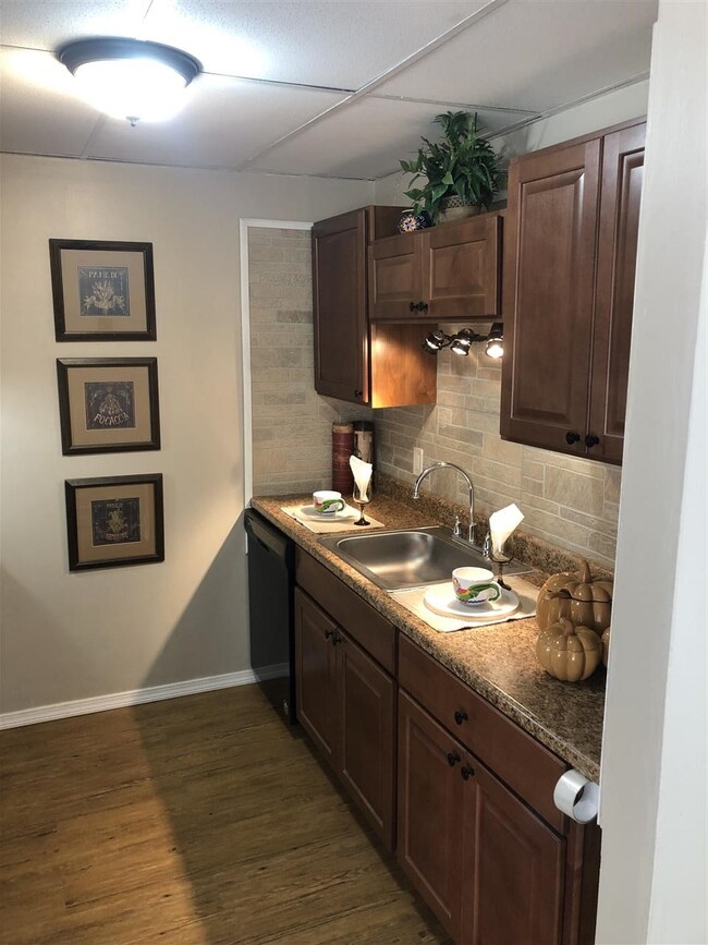 45C Constitution Dr, Londonderry, NH 03053 - photo 5