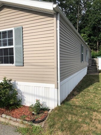 548 Kenyon Ave unit 8, Attleboro, MA 02703 - photo 3