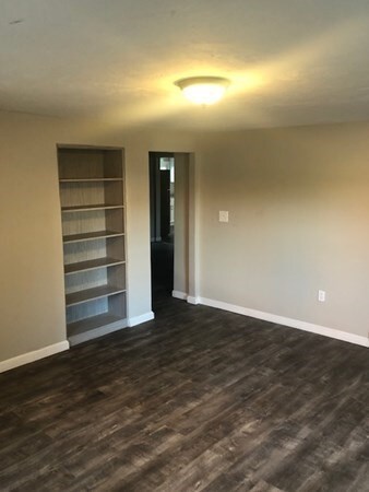 23 Hemlock Dr, Millbury, MA 01527 - photo 6