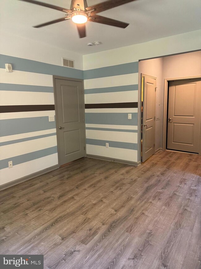 8390 Ice Crystal Dr unit B, Laurel, MD 20723 - photo 6