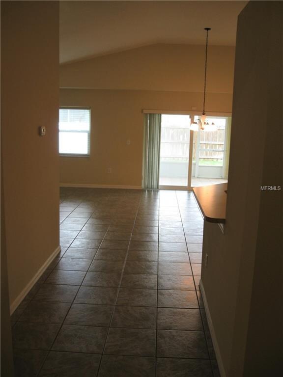 Vestibule toward Great Rm
