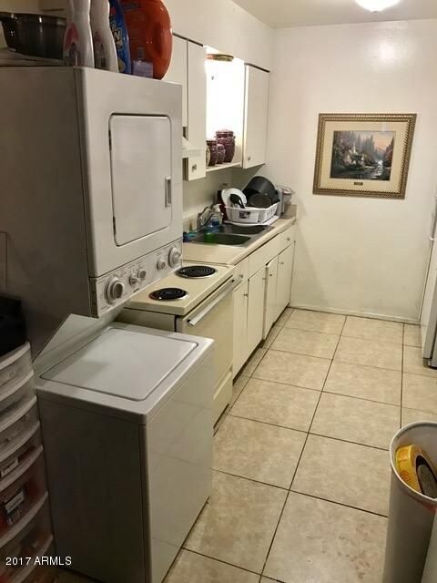 Cactus-Kitchen 2 (002)