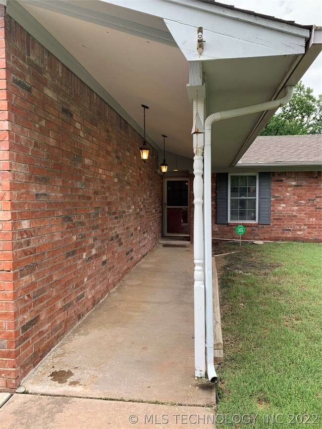 Covered Front Porch