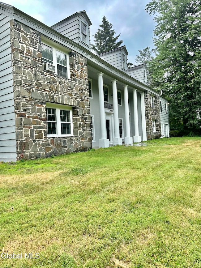 9 Birch Hill Rd, Albany, NY 12211 - photo 4