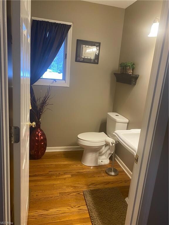 Main Floor 1/2 Bath
