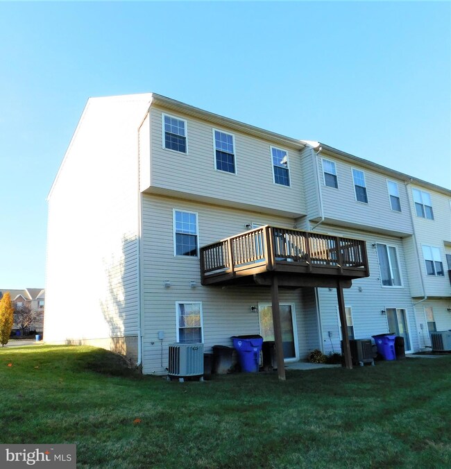 5785 Indian Cedar Ct, Frederick, MD 21703 - photo 3