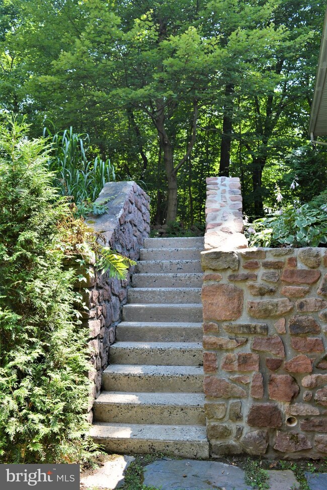 1873 Chestnut Hill Rd, Mohnton, PA 19540 - photo 6