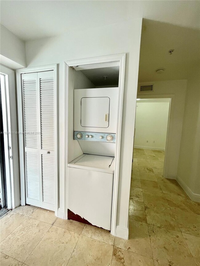 1421 SW 3rd St unit 101, Miami, FL 33135 - photo 6