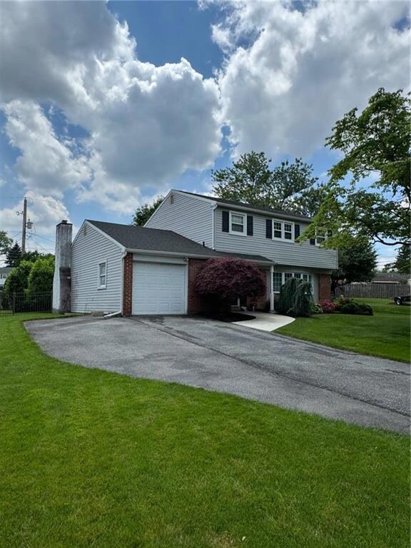 4922 Hemlock Ct, Allentown, PA 18106 - photo 2